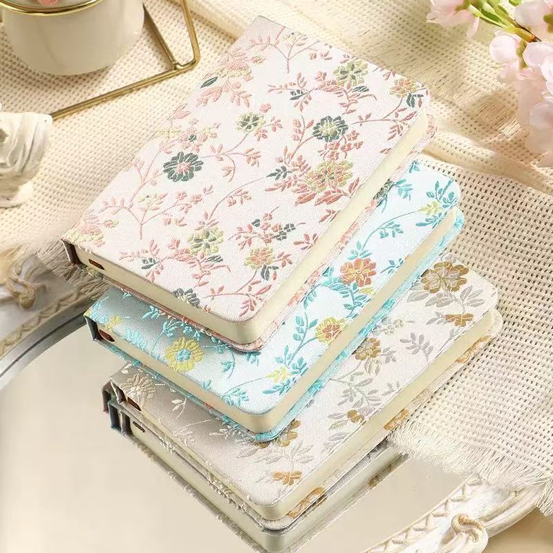 Buku Catatan Brokat Bunga Cina - Notebook Dotted A5 ulasan dan harga